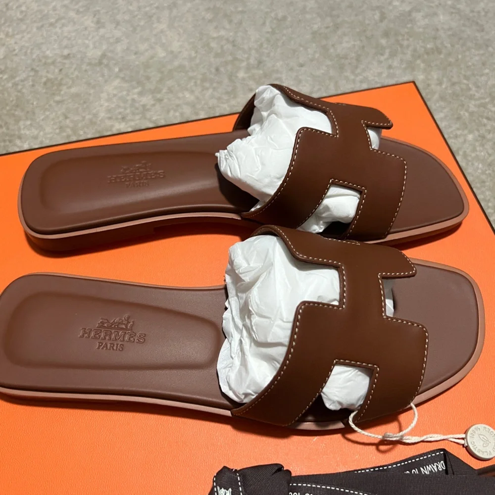 Hermès Oran Brown Leather Sandals - Picture 4 of 5